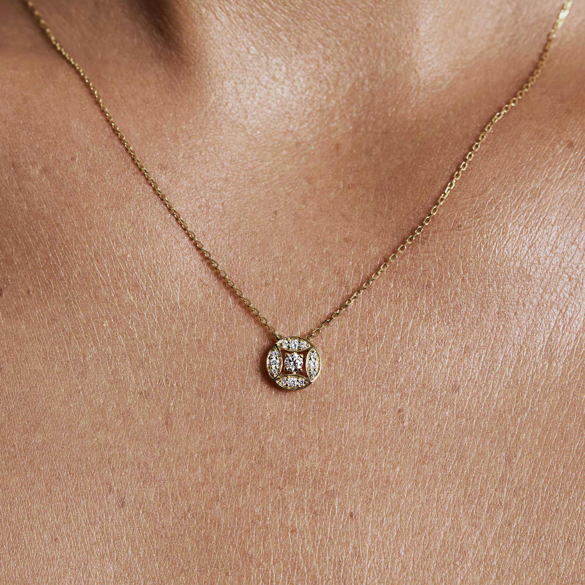 Barq Marquise Circle Necklace