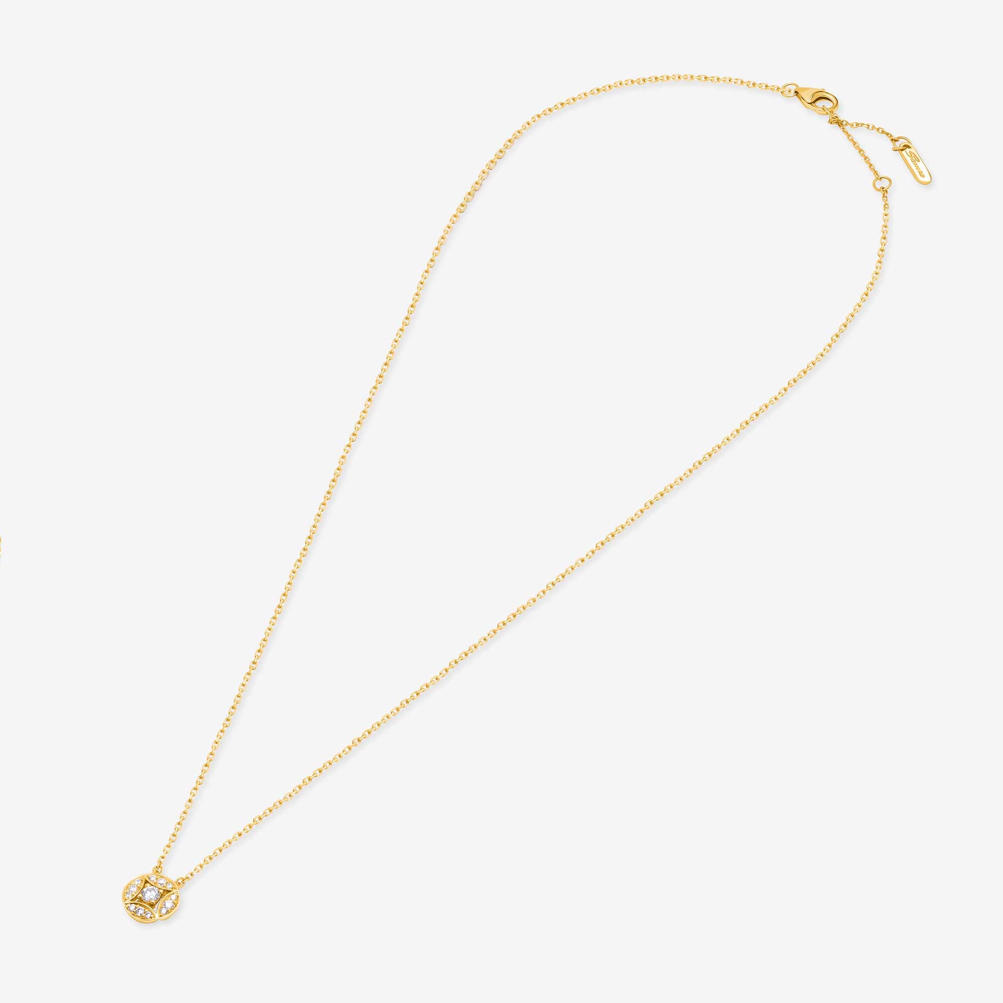 Barq Marquise Circle Necklace