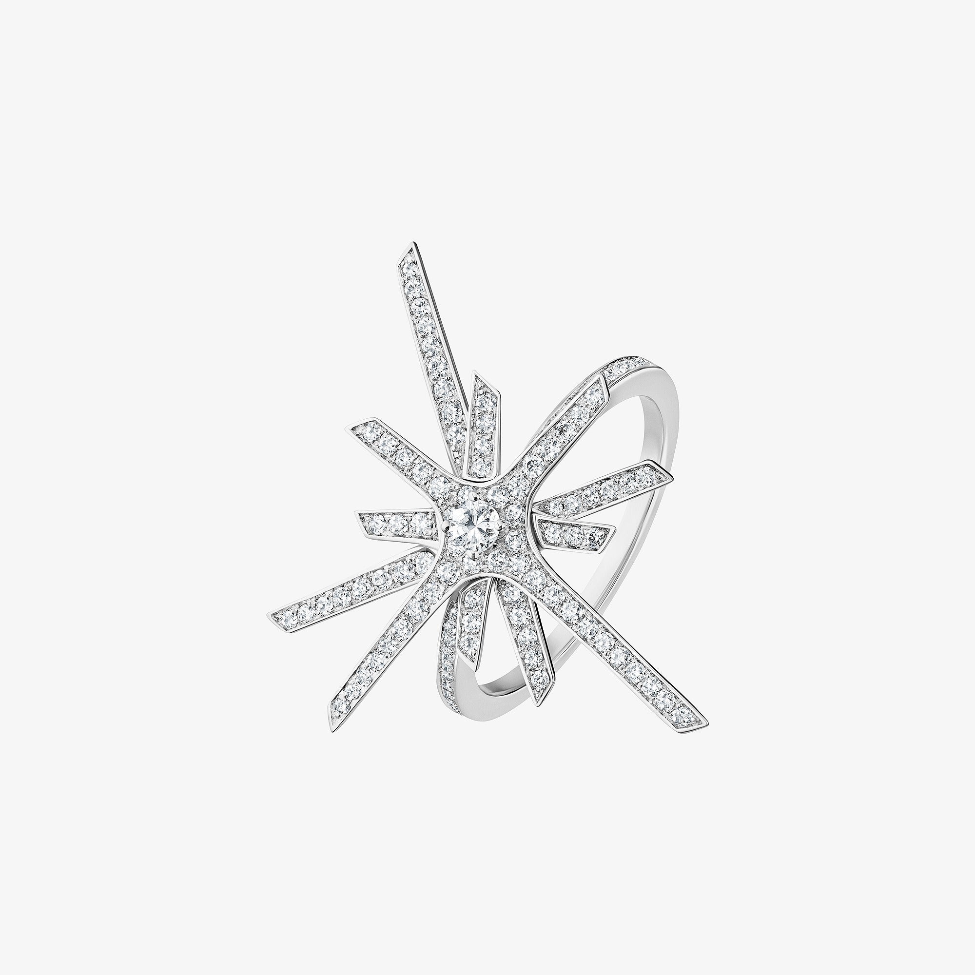 خاتم ماسي كبير الحجم من مجموعة ضوء