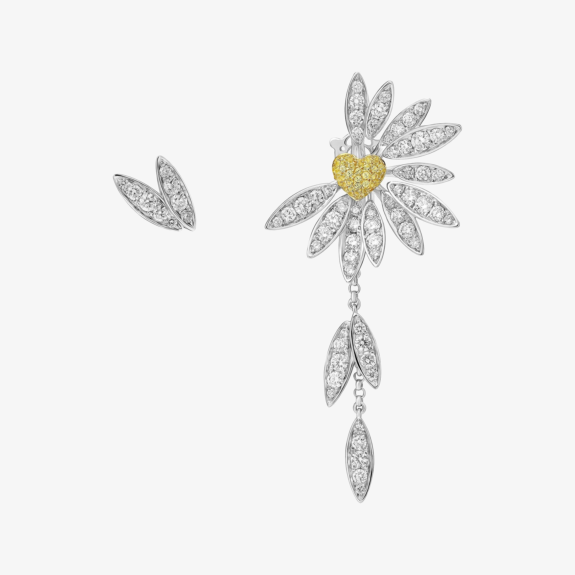 حلق من الذهب الأبيض والأصفر والياقوت والماس من بتحبّ، ما بتحبّ