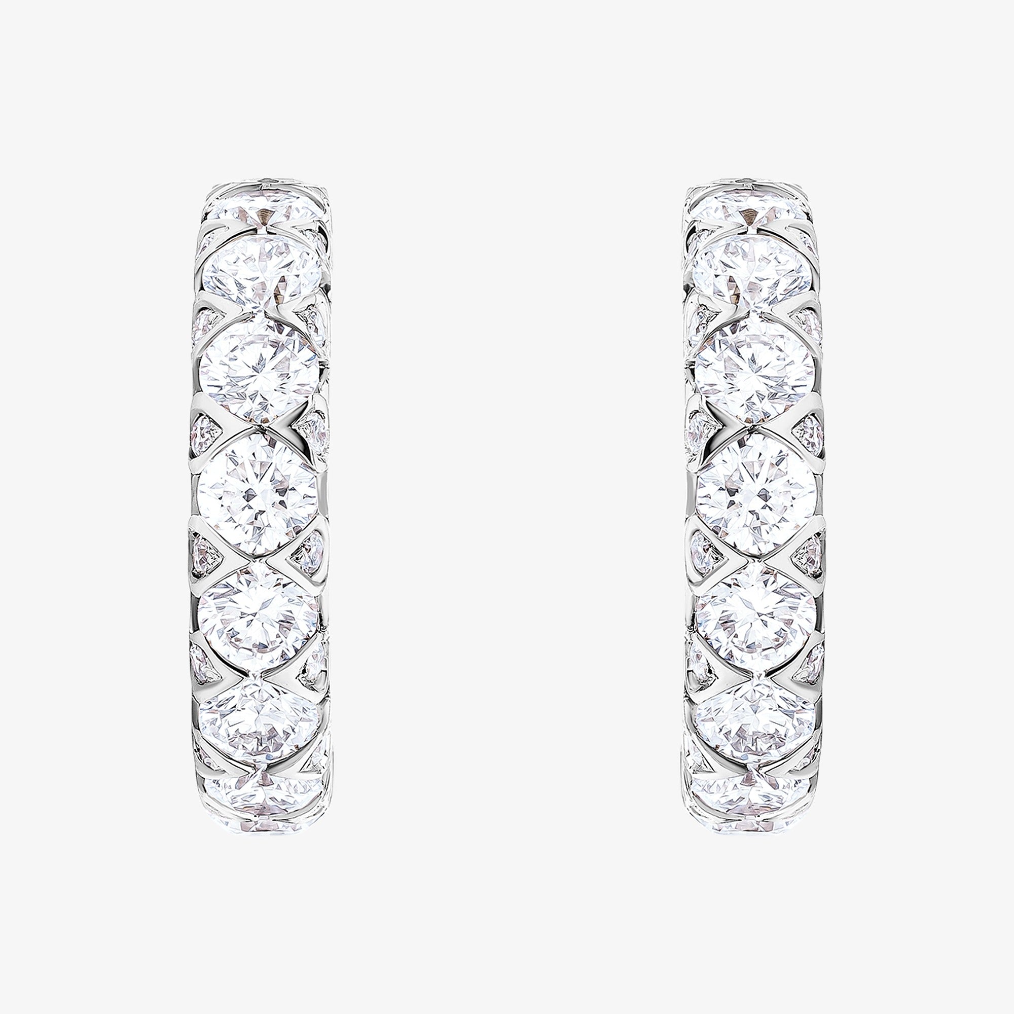 حلق دائري ماسي من الذهب الزهري من ثلج