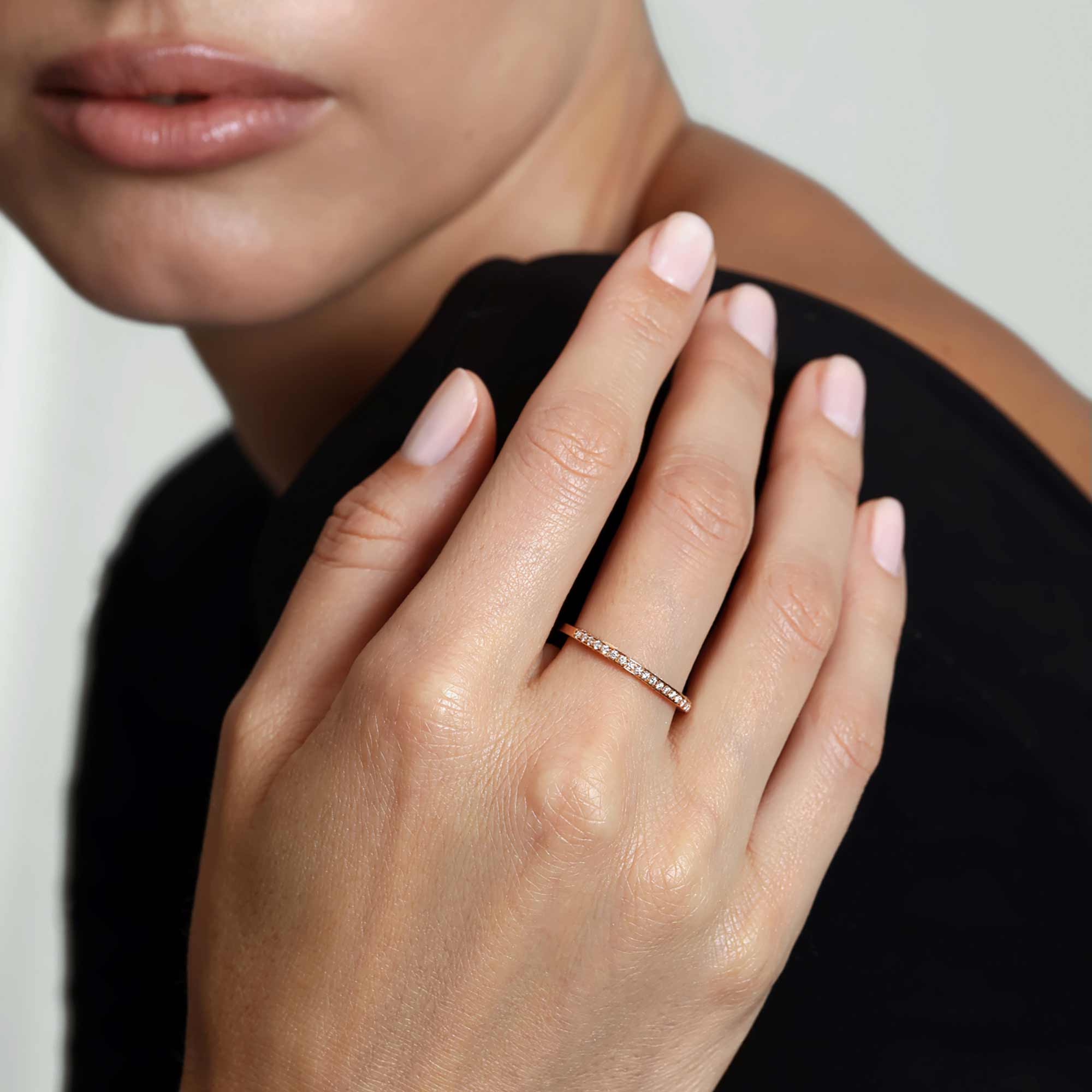 خاتم ماسي من الذهب الزهري من ودّ