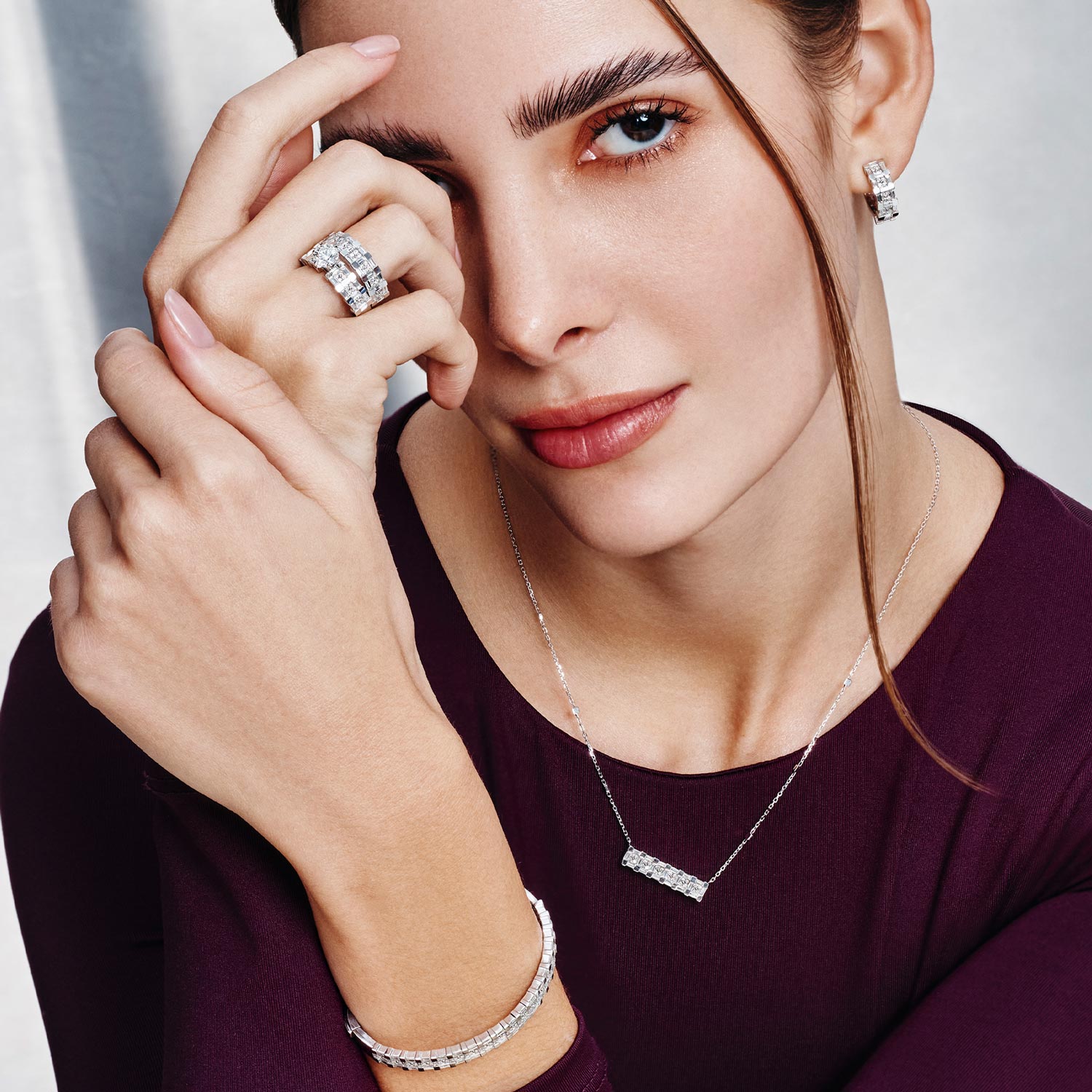 Barq Splendore White Gold Diamond Necklace