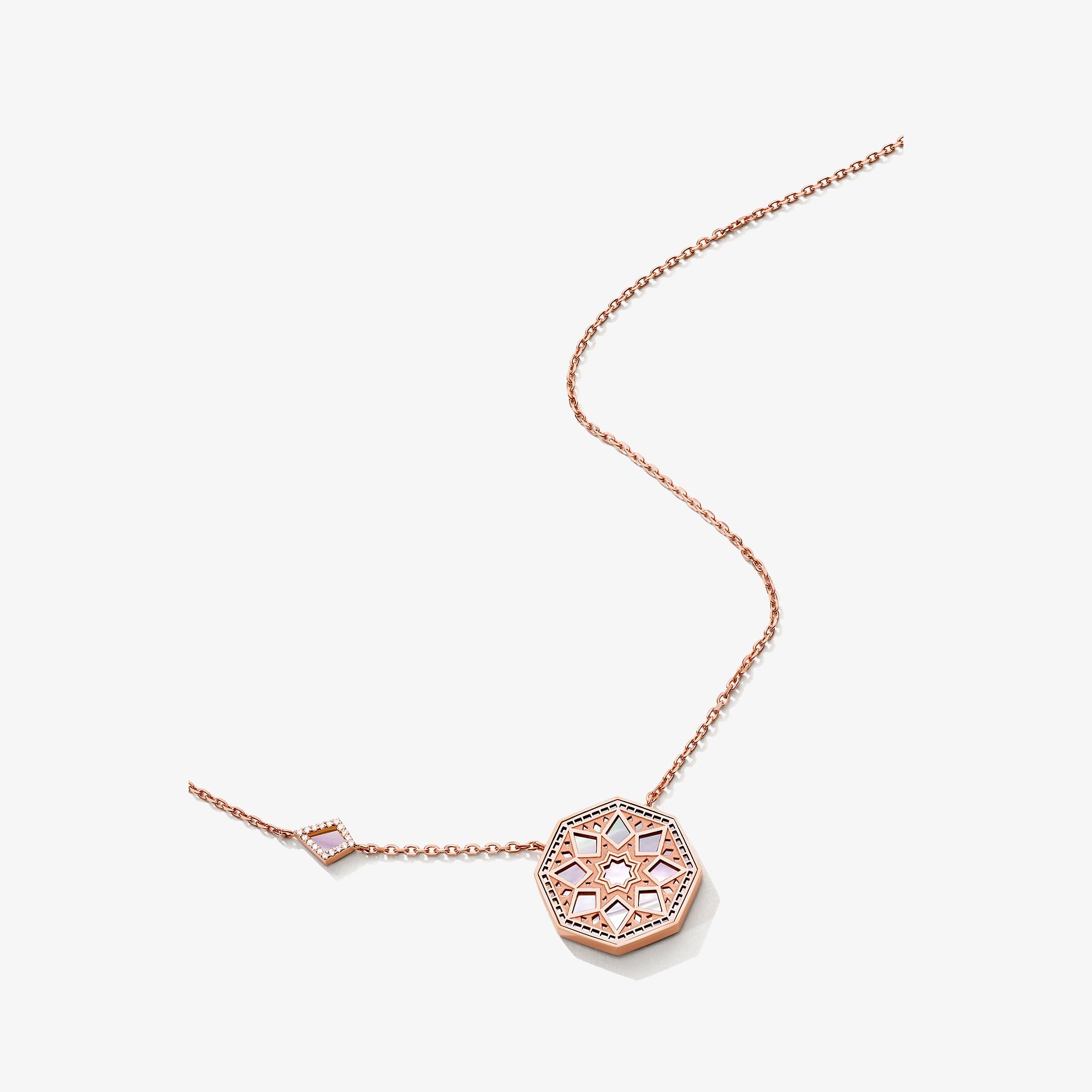 Classic Turath Medium Necklace