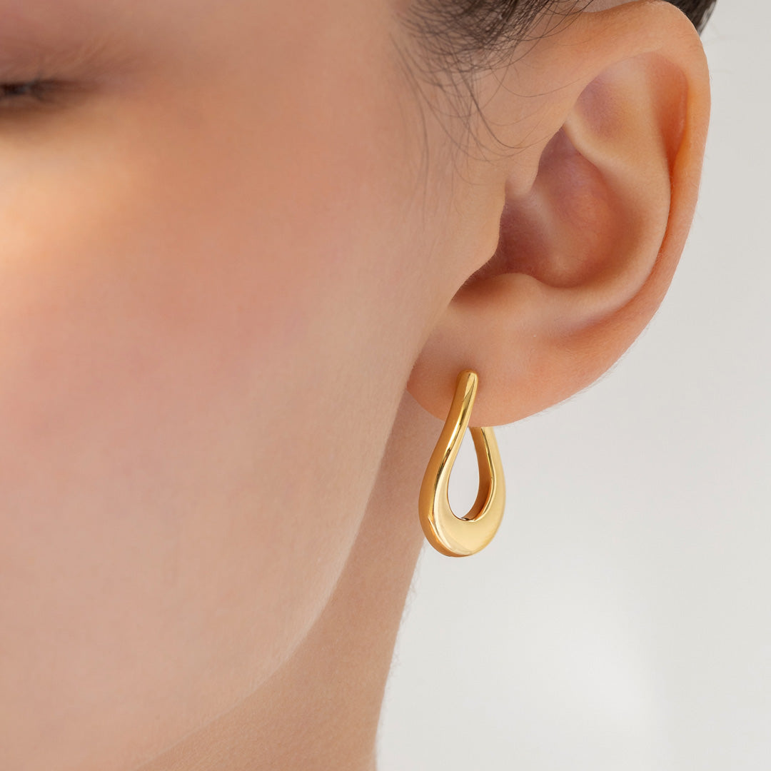 Thahab Yellow Gold Medium Wave Hoop Earring - Samra Jewellery - Diamond Jewellery - THAHAB