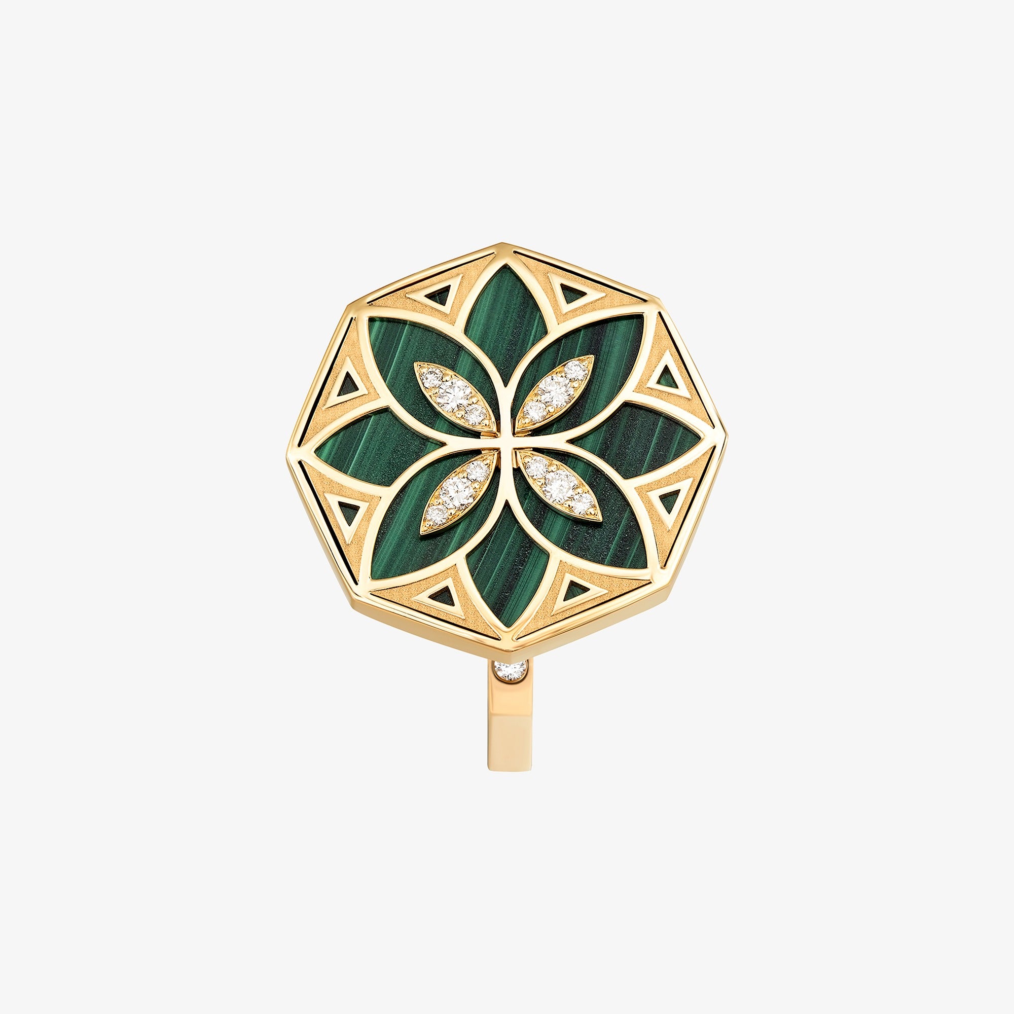 خاتم كبير من ورد تراث